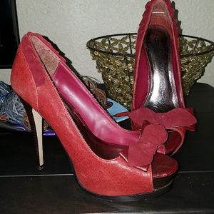 Bakers red leather heels size 6.5 B